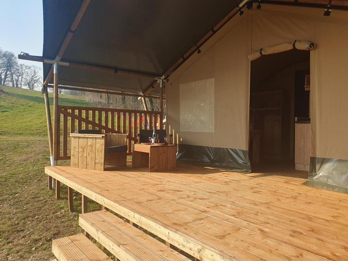Luxury Safari Tents At Moulin Du Pommier Glamping & Camping Saulgond Exterior photo