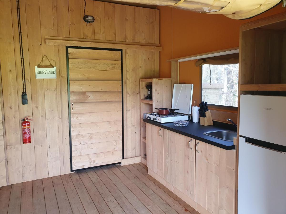 Luxury Safari Tents At Moulin Du Pommier Glamping & Camping Saulgond Exterior photo