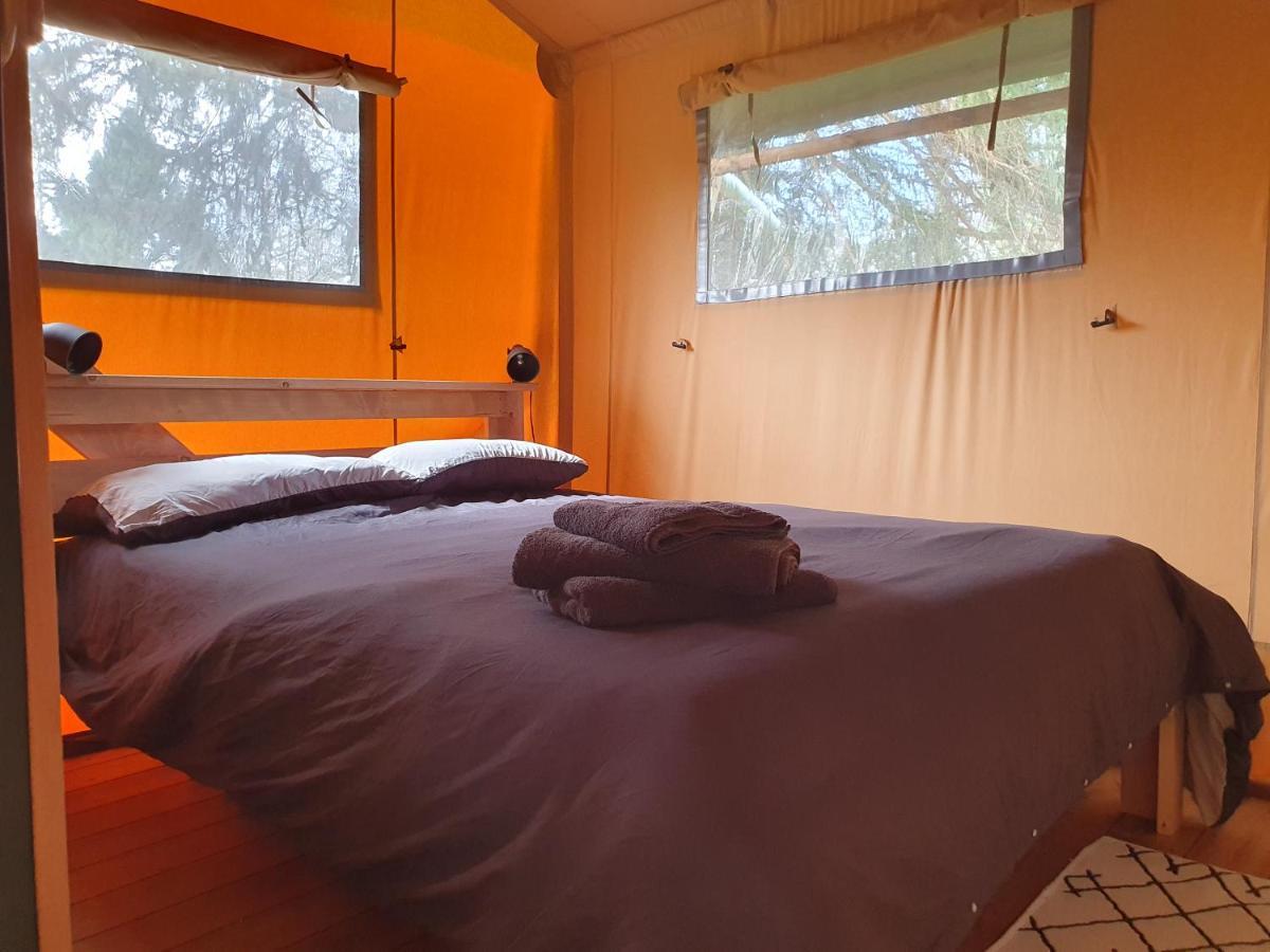 Luxury Safari Tents At Moulin Du Pommier Glamping & Camping Saulgond Exterior photo