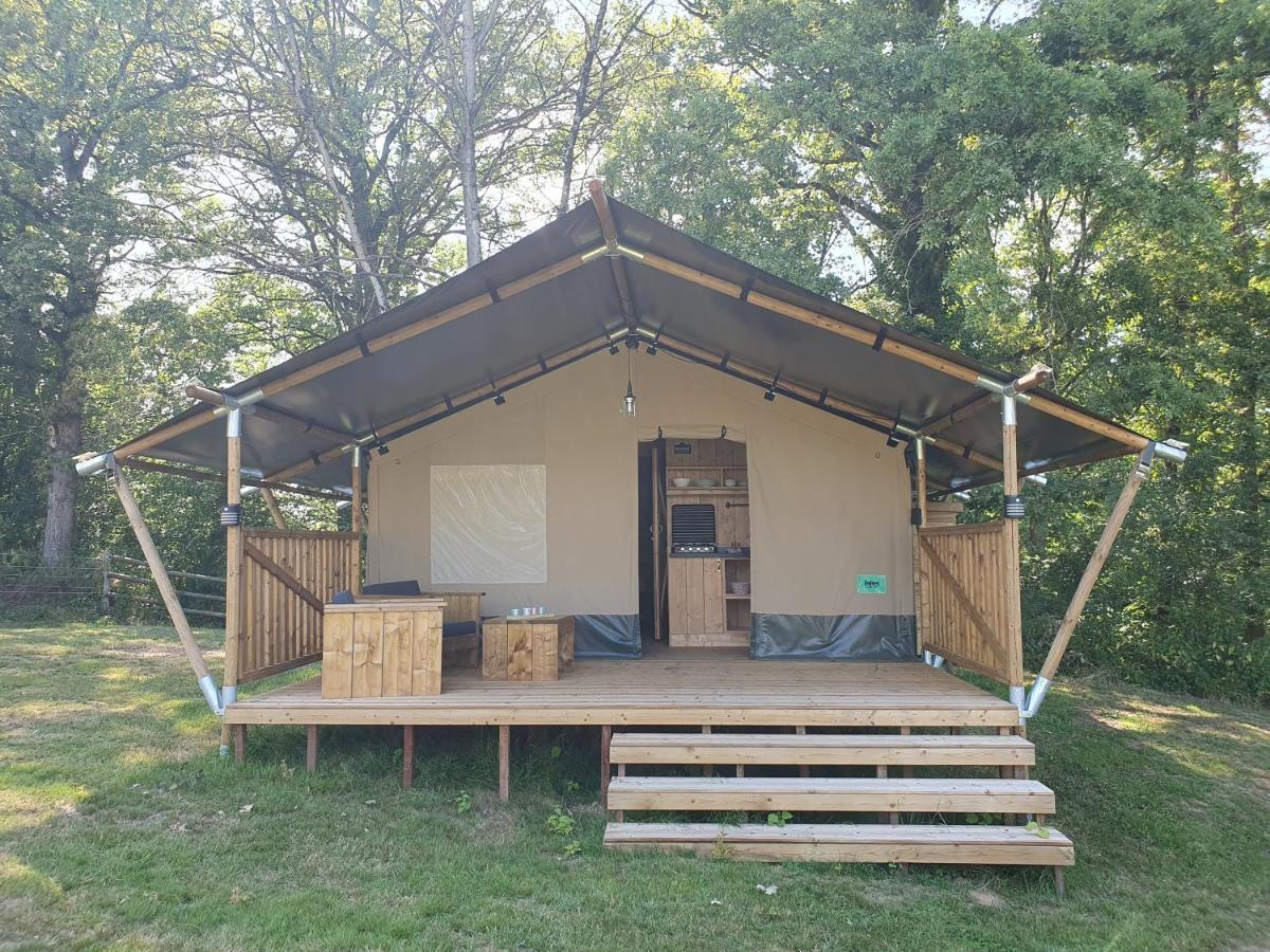 Luxury Safari Tents At Moulin Du Pommier Glamping & Camping Saulgond Exterior photo