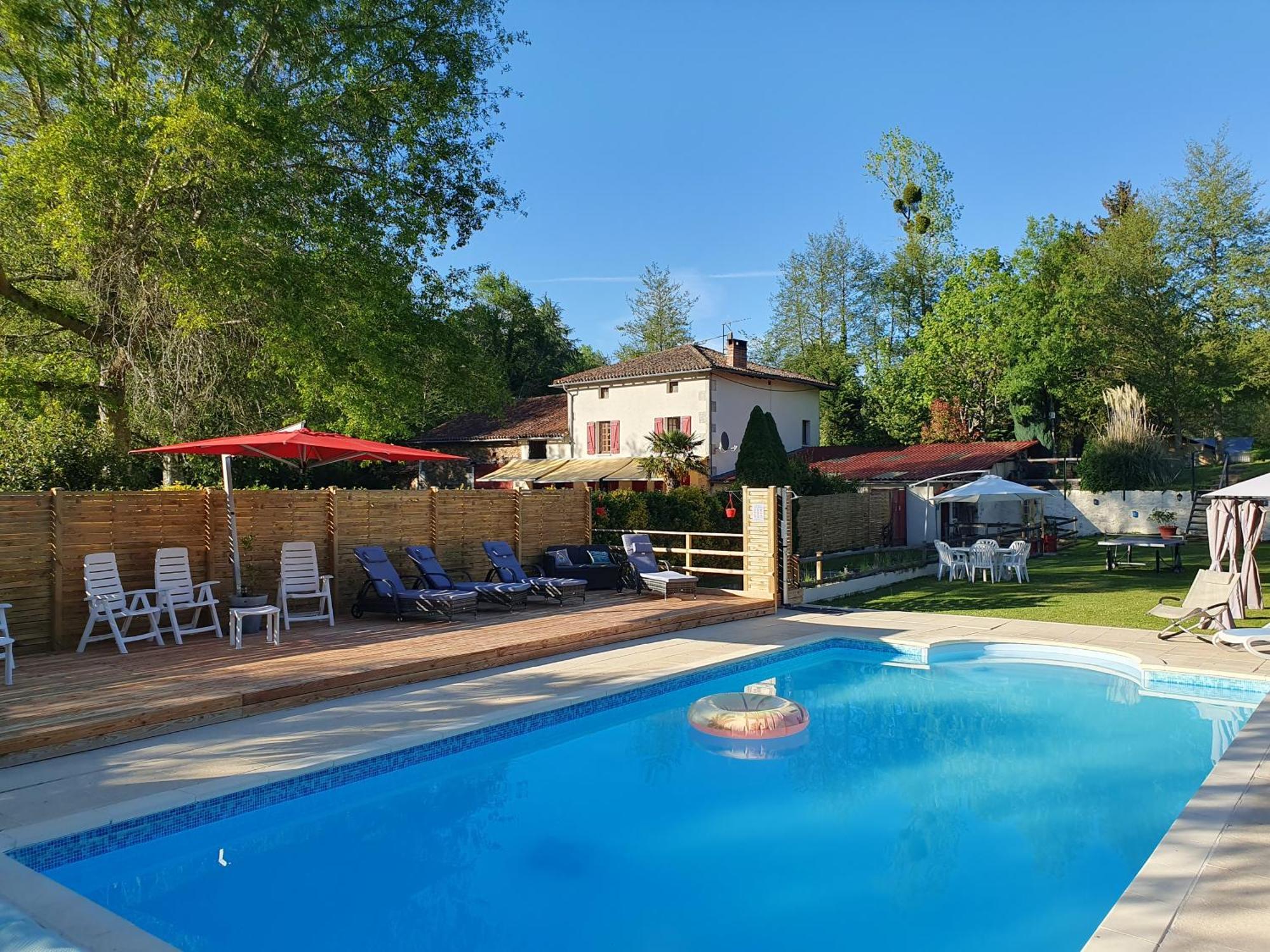 Luxury Safari Tents At Moulin Du Pommier Glamping & Camping Saulgond Exterior photo
